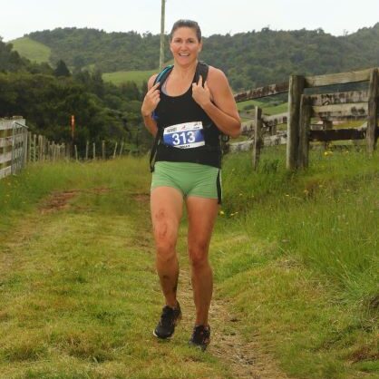 Holly preparing for her 10km run in the Raglan Karoi Trail Race